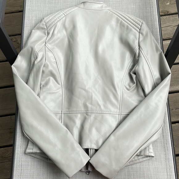 NWT G by Guess Vegan Leather Jacket Stone - Picture 2 of 5